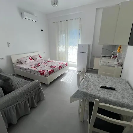 Apartment E&g 1 *