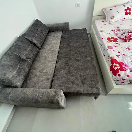 E&g 1 Apartment *